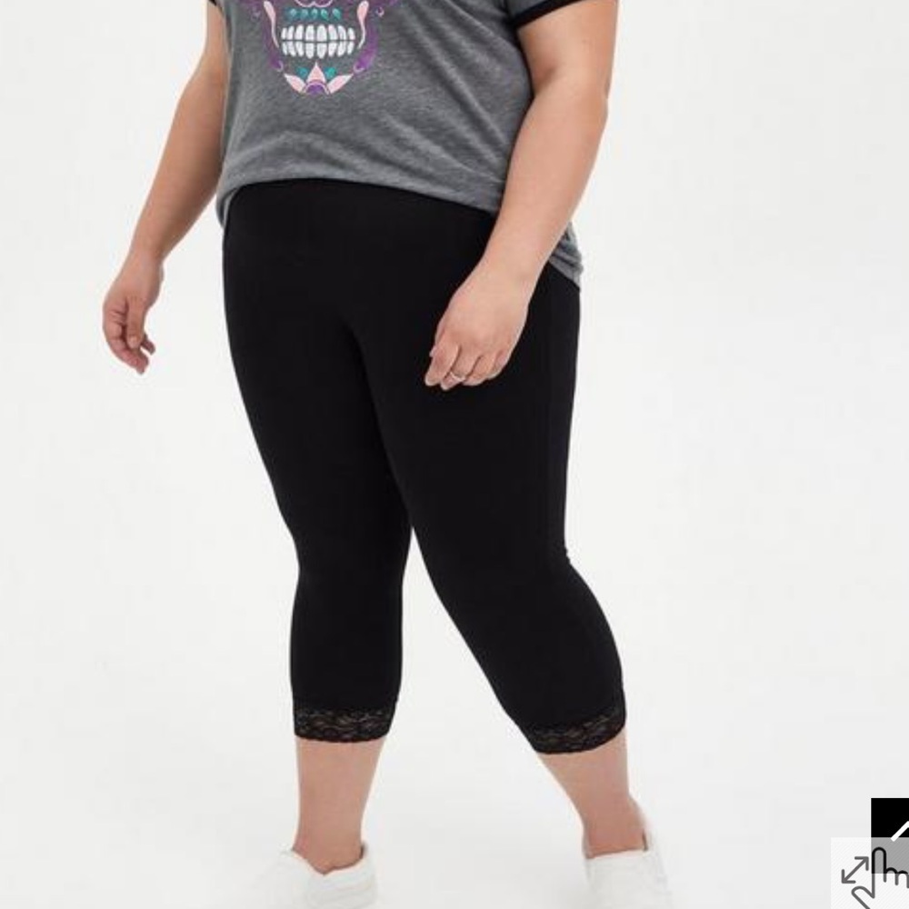 Torrid Capri Signature Waist Lace Trim Legging